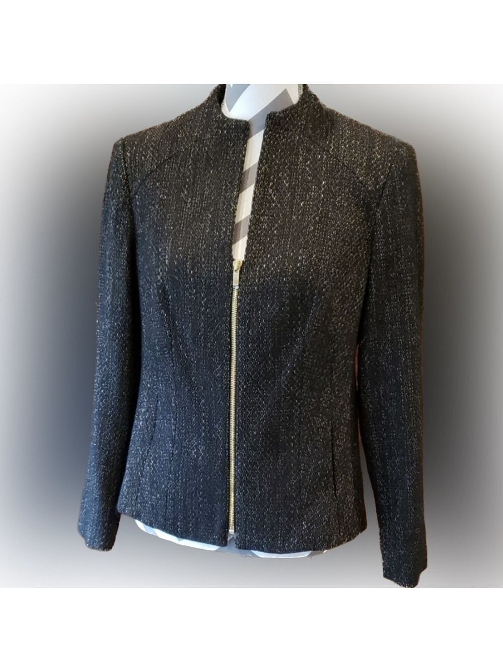 Jones New York Zip up jacket size 10 Petite